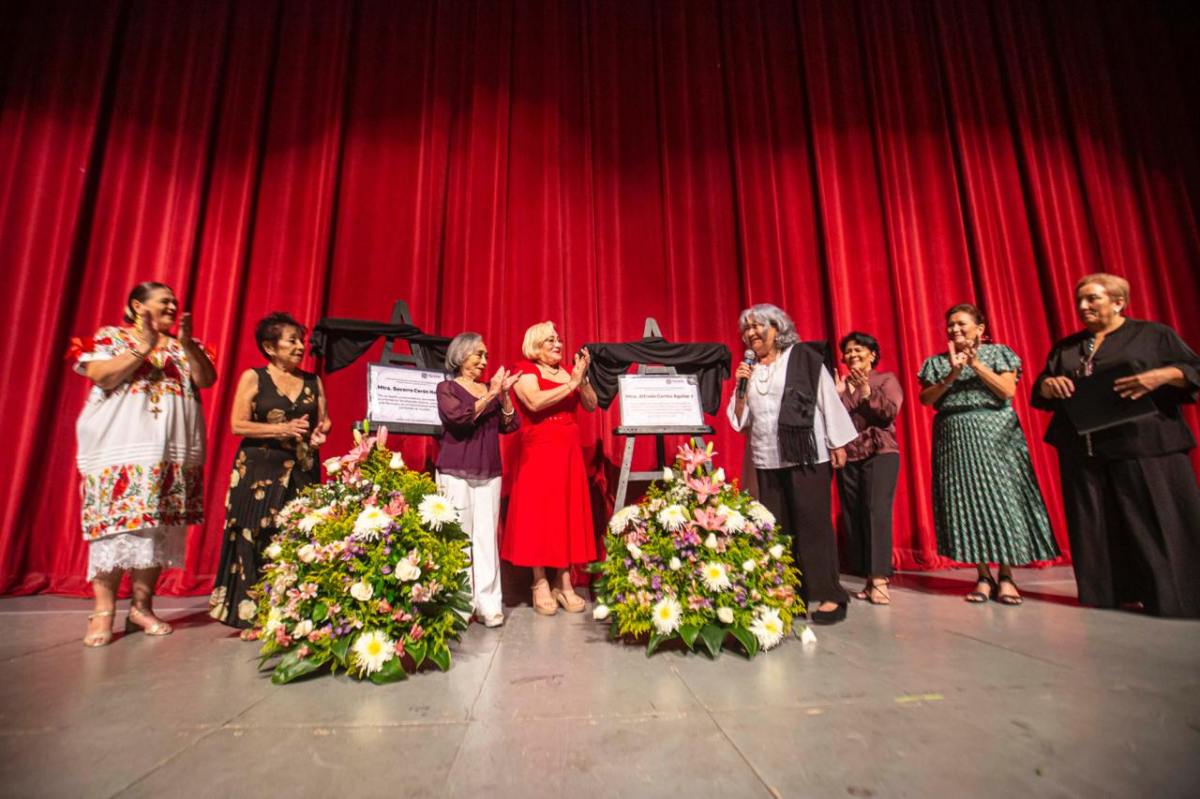 Homenaje a Socorro Cerón y Alfredo Cortés en el CEBA: develación de placas conmemorativas que celebran su legado en la danza yucatense.