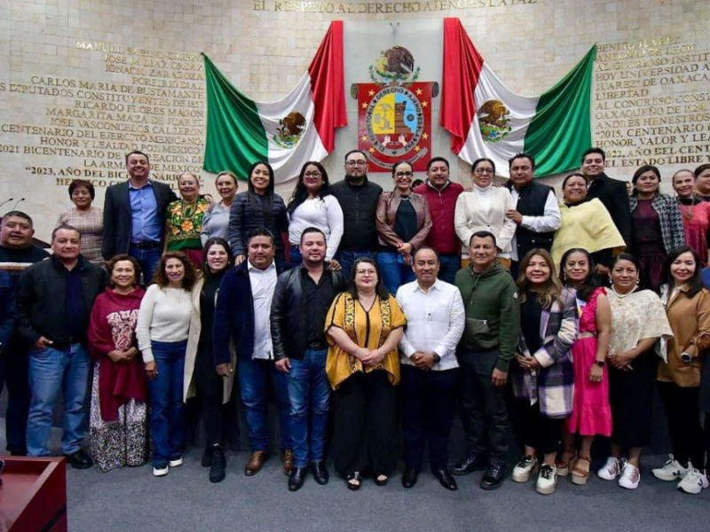 "18 Congresos Estatales aprobaron la Reforma Judicial. Solo falta su publicación en el DOF. Descubre más sobre la reacción de los estados y la fecha de publicación.