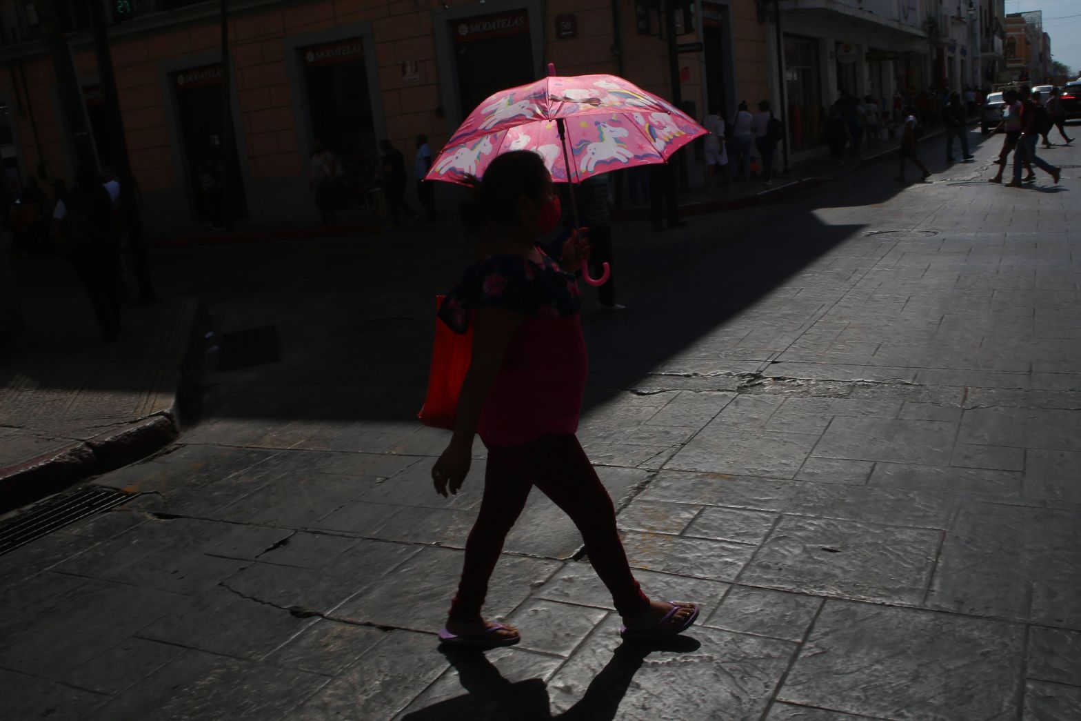 El crecimiento urbano en la península de Yucatán ha generado islas de calor, afectando el clima y la calidad de vida. Conoce más sobre sus impactos.