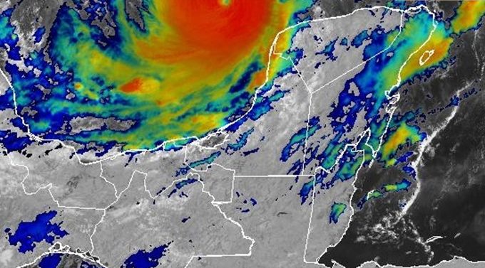 Huracán Milton sube a categoría 5 con vientos de 250 km/h y está a 200 km de Progreso, Yucatán. Ubica tu refugio y sigue las alertas oficiales.