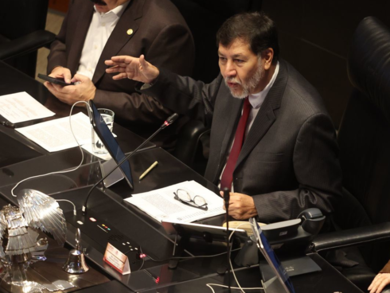 Ocho ministros de la SCJN presentan renuncia al Senado. Fernández Noroña informa sobre sus decisiones respecto a las elecciones de 2025.