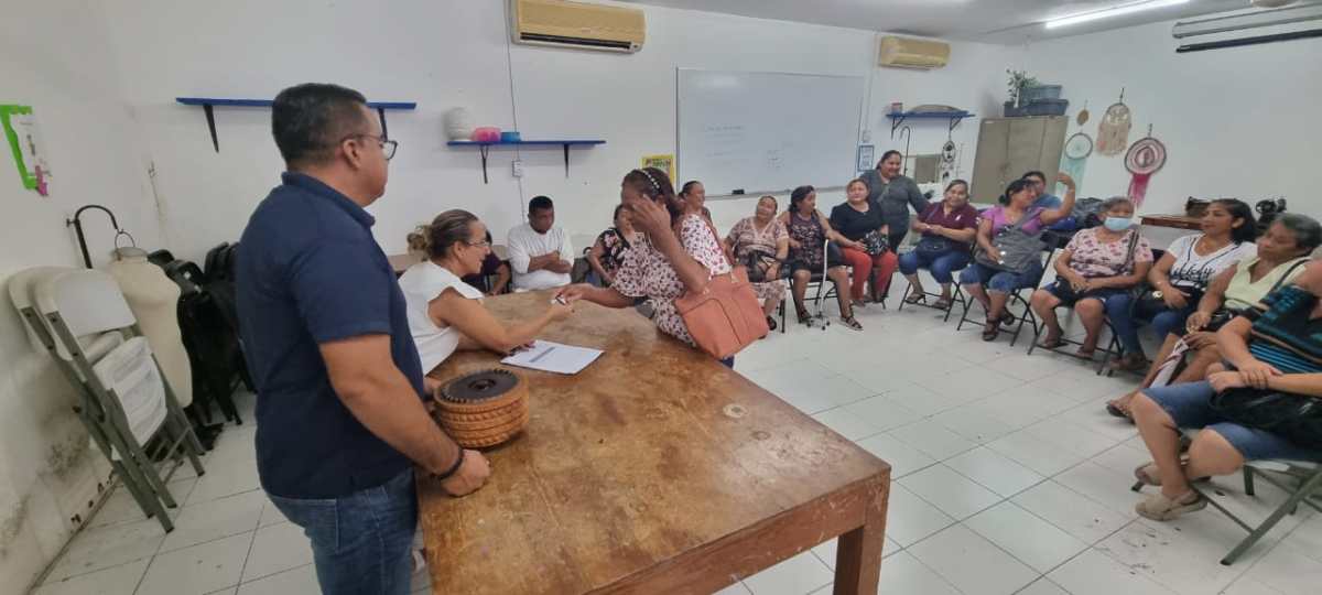 Mérida acuerda disposición de aceites para fritangueros en Mérida en Domingo, con enfoque ecológico y mejor imagen en Plaza Grande.