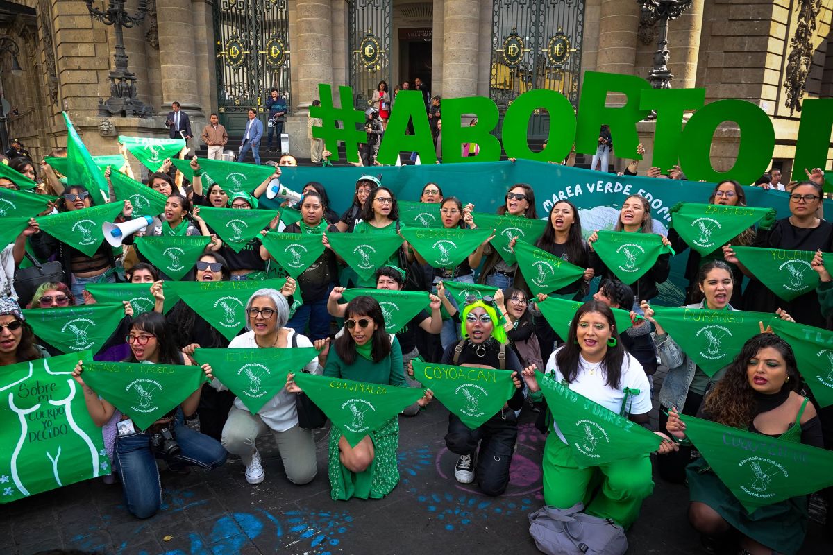 Zacatecas y Chiapas aprueban reformas para permitir el aborto. Los cambios buscan garantizar el acceso seguro y reducir el estigma social.