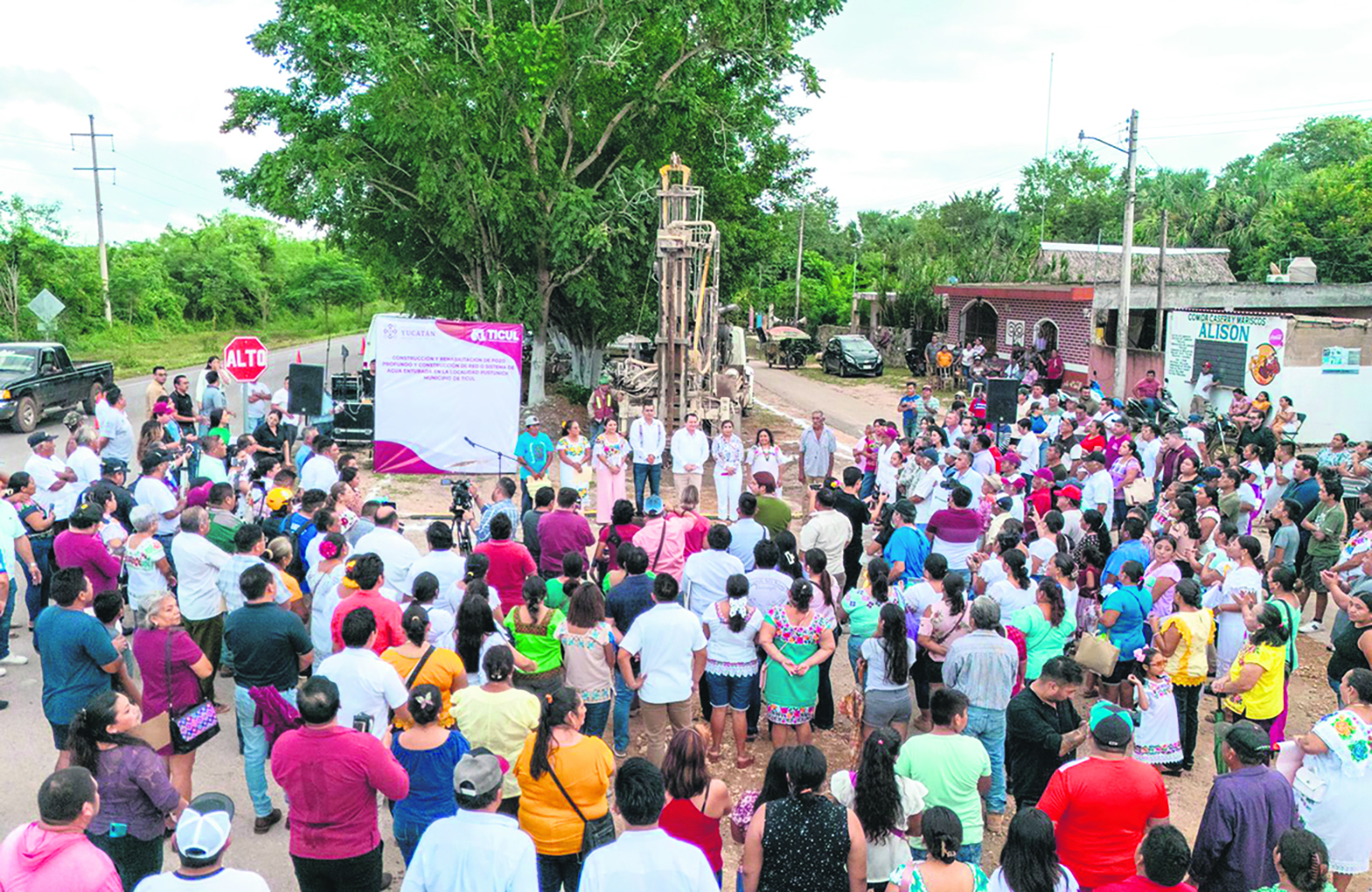 Huacho Díaz Mena impulsa Ticul con obras de infraestructura