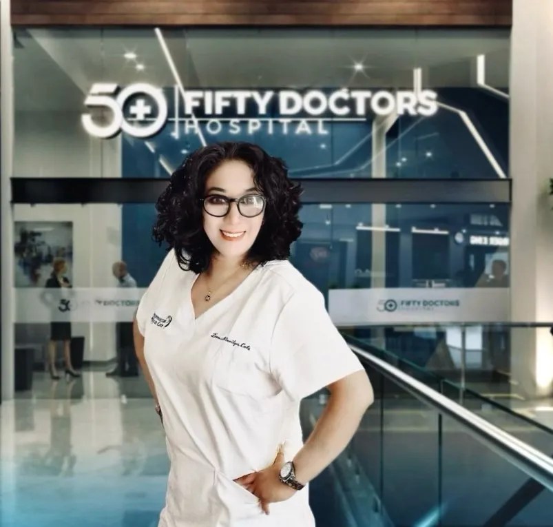 Fifty Doctors y Torres Médicas actuarán contra Marilyn Cote por ejercer psiquiatría sin estudios, tras exponerla en redes sociales.