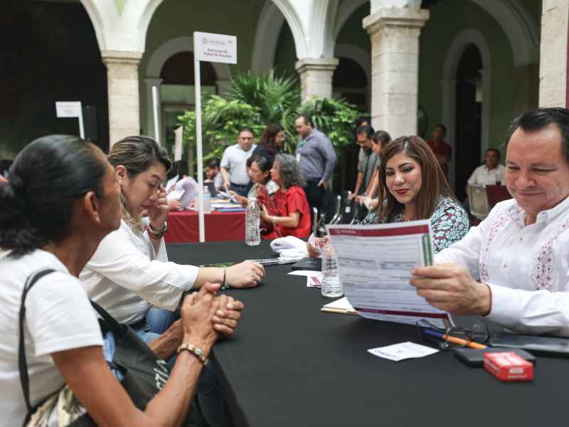 El Gobernador Joaquín Díaz Mena lidera la segunda jornada de Audiencias con el Pueblo, reafirmando su compromiso con la justicia social en Yucatán.