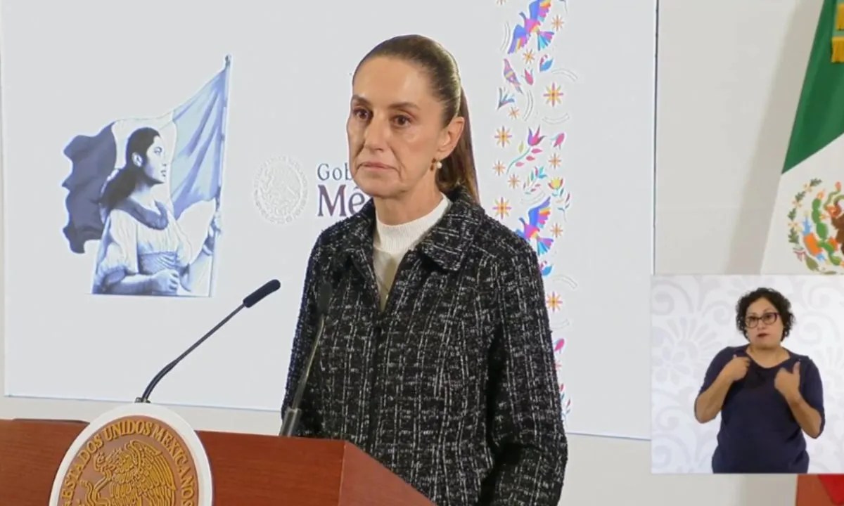 Claudia Sheinbaum fortalece la recaudación fiscal en 2025 sin reforma estructural, enfocándose en aduanas, evasión fiscal y facturas falsas.