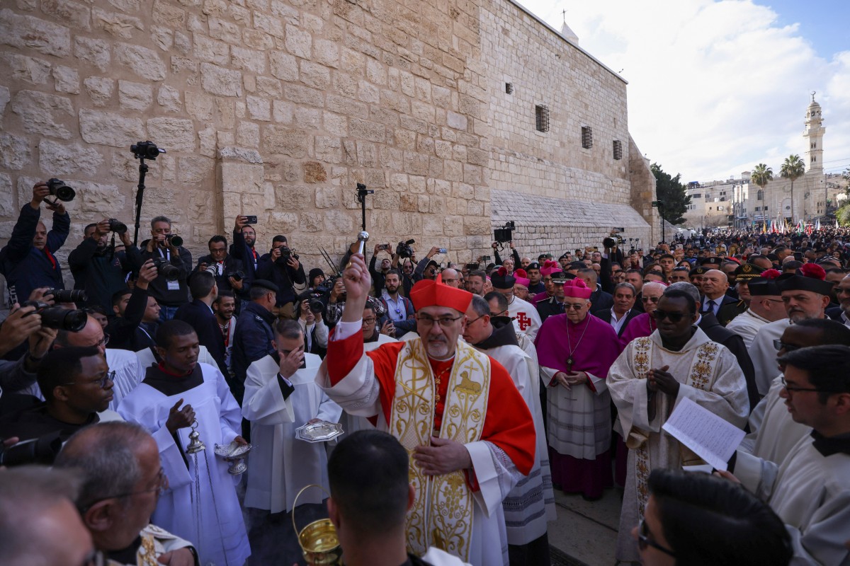 Belén enfrenta otra Navidad sombría por la guerra en Gaza. Sin decoraciones ni celebraciones, la religión se mantiene como refugio.