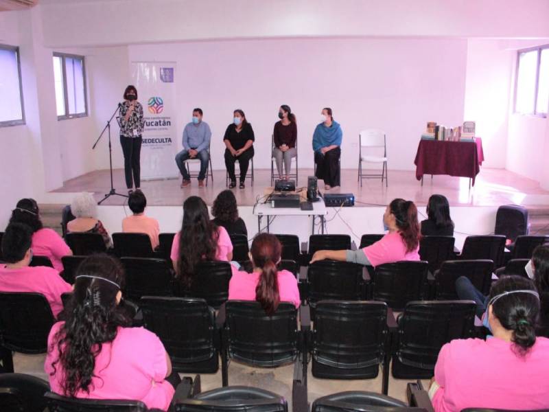 Fomentan la lectura en el Cereso Femenil de Yucatán