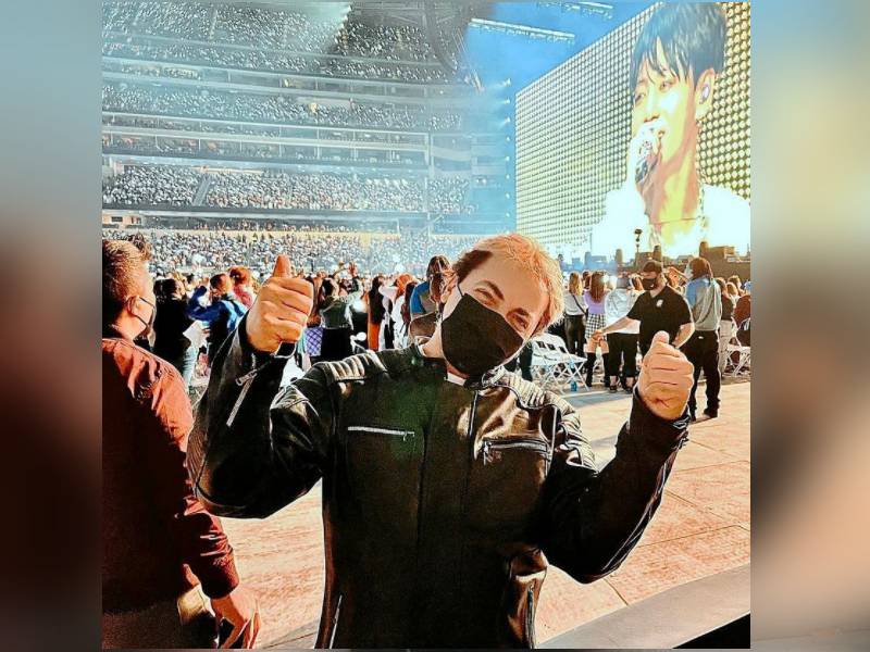 Cristian Castro asiste al concierto de la banda BTS