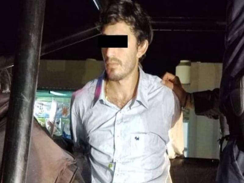 Madre evita linchamiento de su hijo por robar en ciudad Caucel