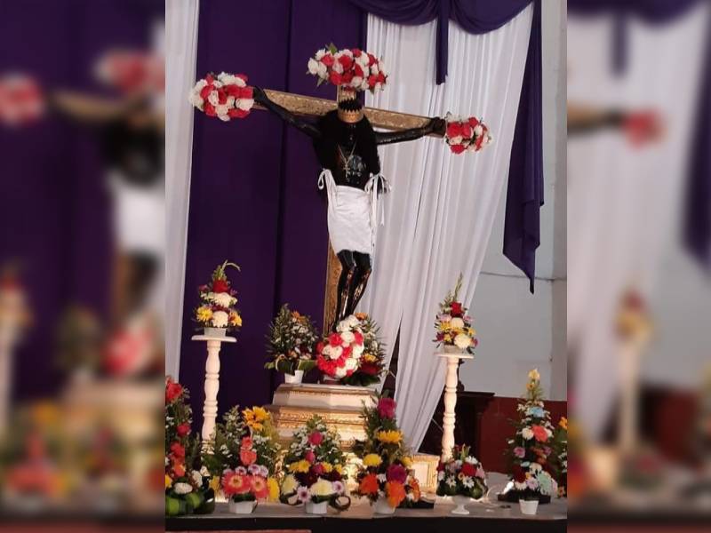 Alcalde y párrocos se enfrentan por el cristo de la exaltación en Tekantó 