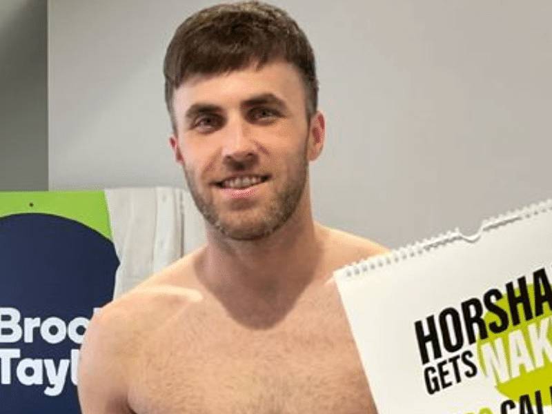 Comerciantes desnudos se unen para luchar contra el cáncer