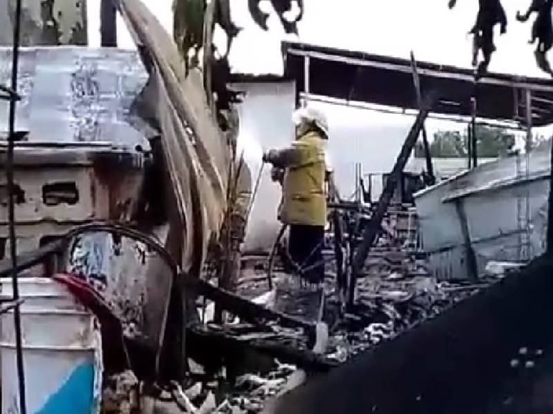 Incendio en el sur de Mérida deja lesionadas a tres personas