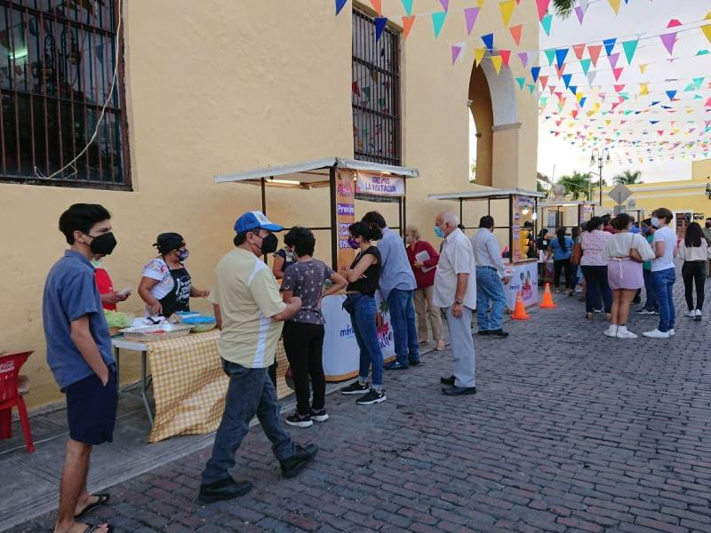 Reviven la feria del tradicional panucho