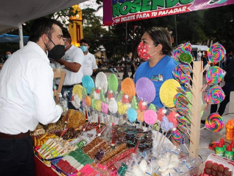 Éxito total del Festival de invierno y de la Feria Municipal del Libro en Umán