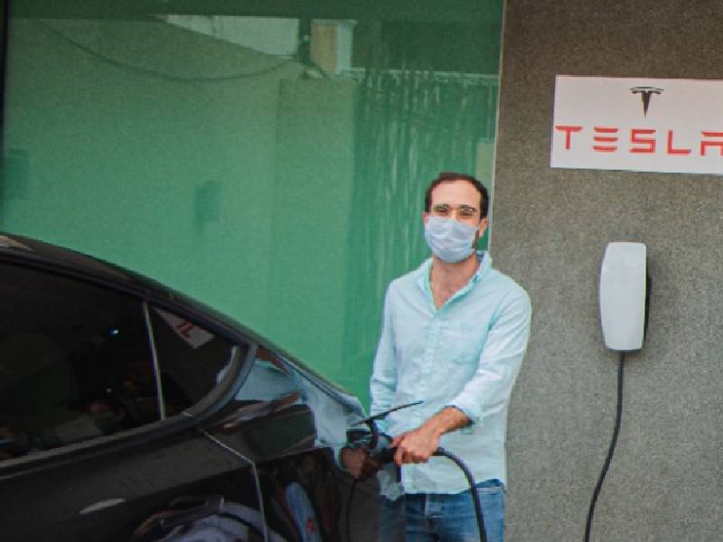 Instalan en Valladolid primer centro de recarga para autos eléctricos