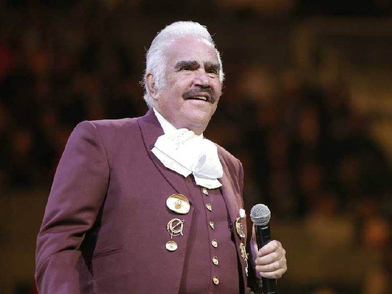 La condición de salud de Vicente Fernández es crítica