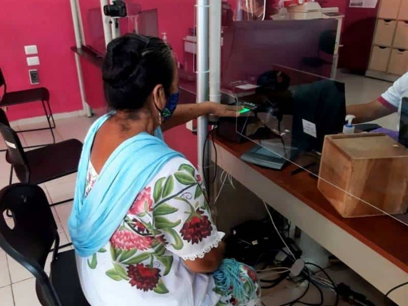 Pendientes por actualizar su INE 81 mil yucatecos