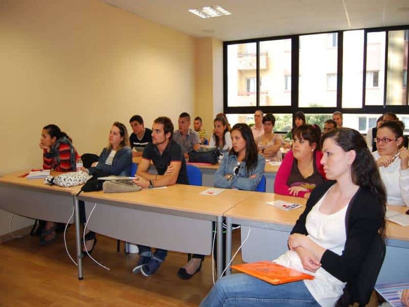 Convocan a inscribirse a Programa de Movilidad Internacional 2022