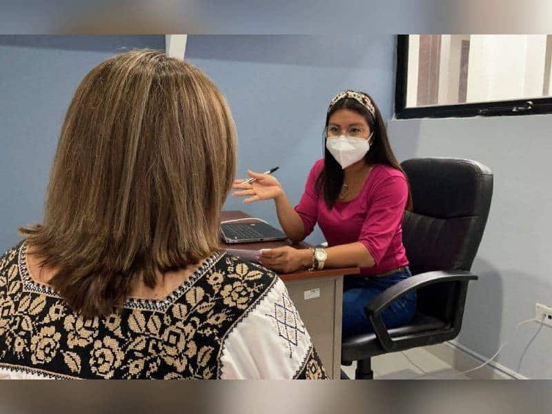 Brindan atención de primera mano a mujeres en situación de violencia