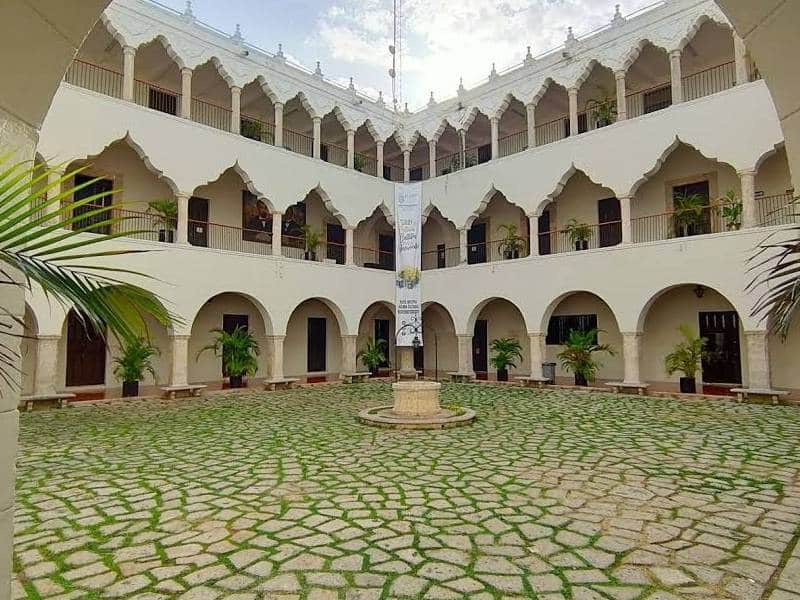 Alista UADY eventos por su centenario de fundación