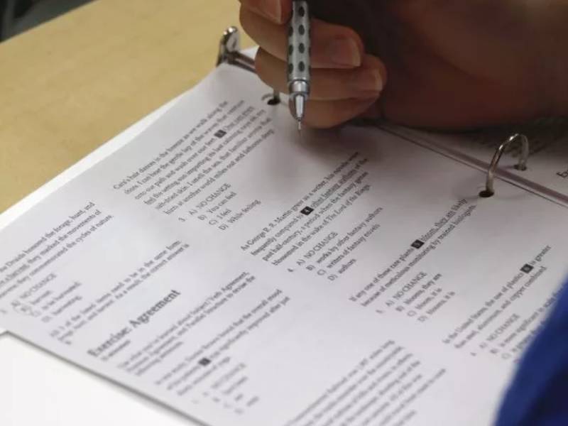 EU acusa a Nicaragua de "robar el futuro de la juventud"