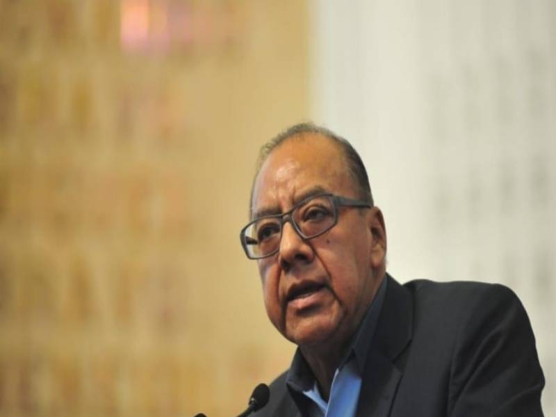 Diputado Nazario Norberto acude a la Fiscalía capitalina