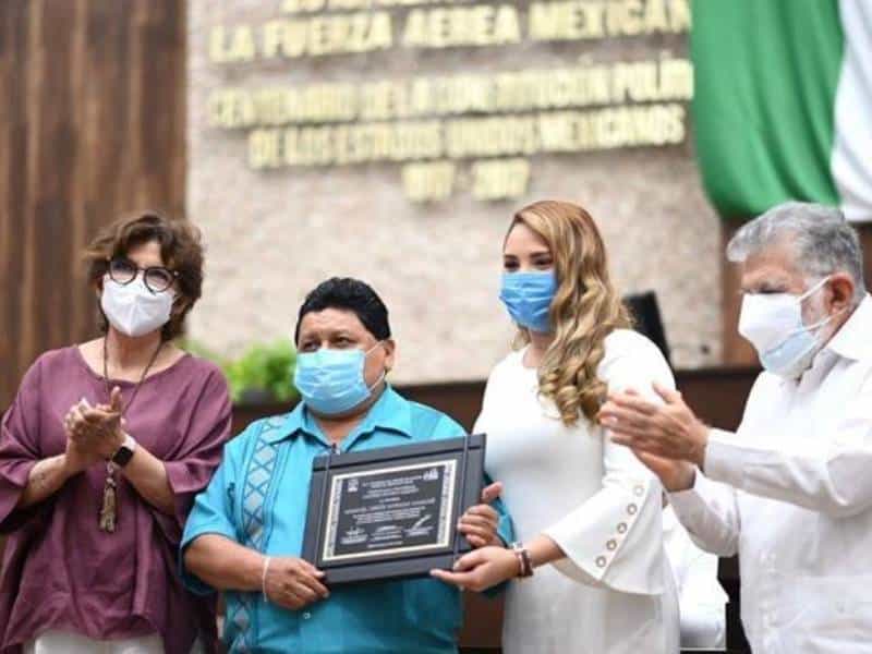 Galardón para difusor de la cultura e historia maya por más de 35 años