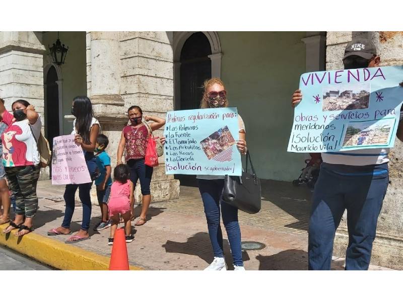 Exigen antorchistas resolver añejas demandas de la población