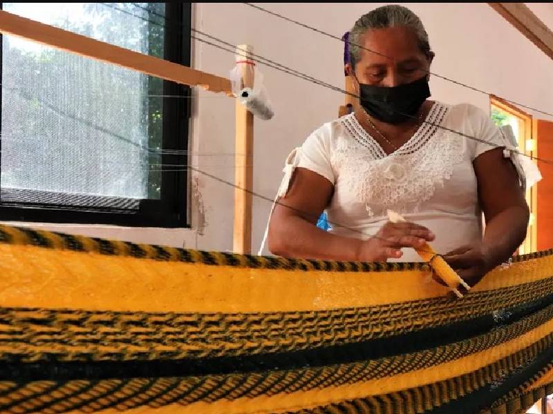 Impulsan a artesanos de Mérida