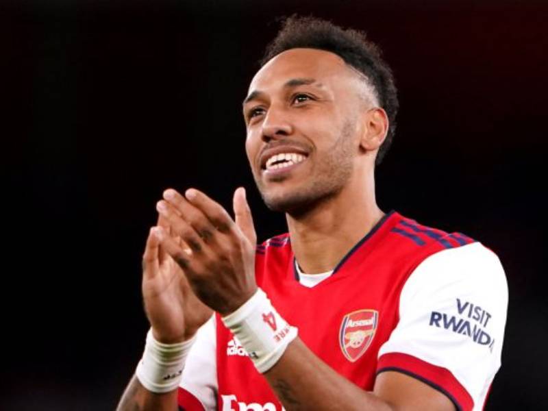 Delantera con Aubameyang