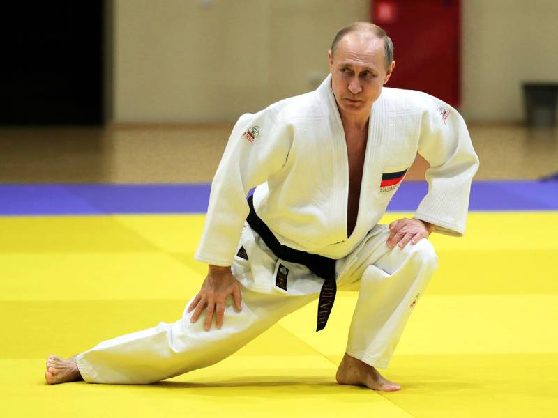 inturón negro honorífica a Vladimir Putin