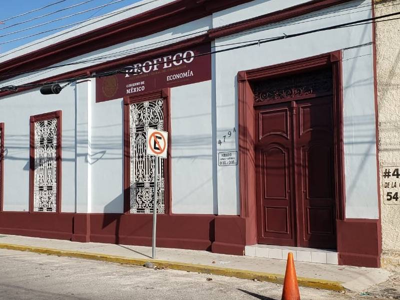 Universitario profeco derechos