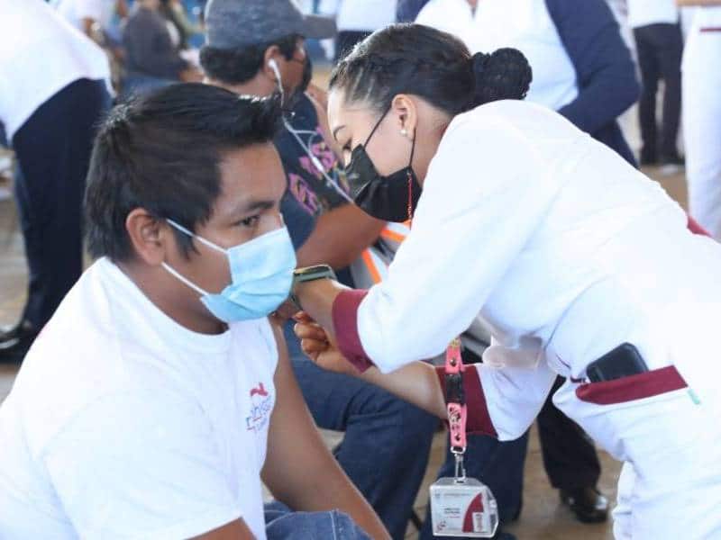 Avanza la vacunación de refuerzo en 17 municipios