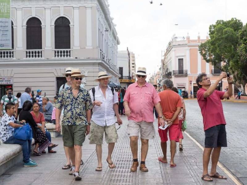 En enero de 2022, turismo generó 1,980 millones de dólares en México