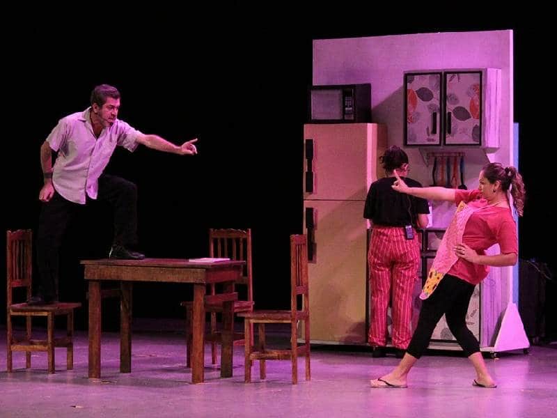 Previenen el suicidio adolescente por medio de las artes escénicas