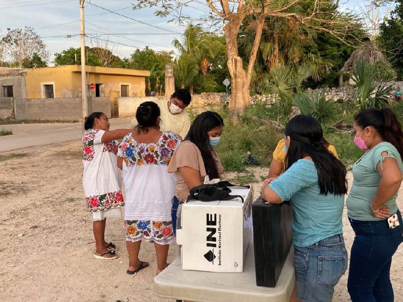 Recibe INE lista de electores para la consulta de Revocación de Mandato