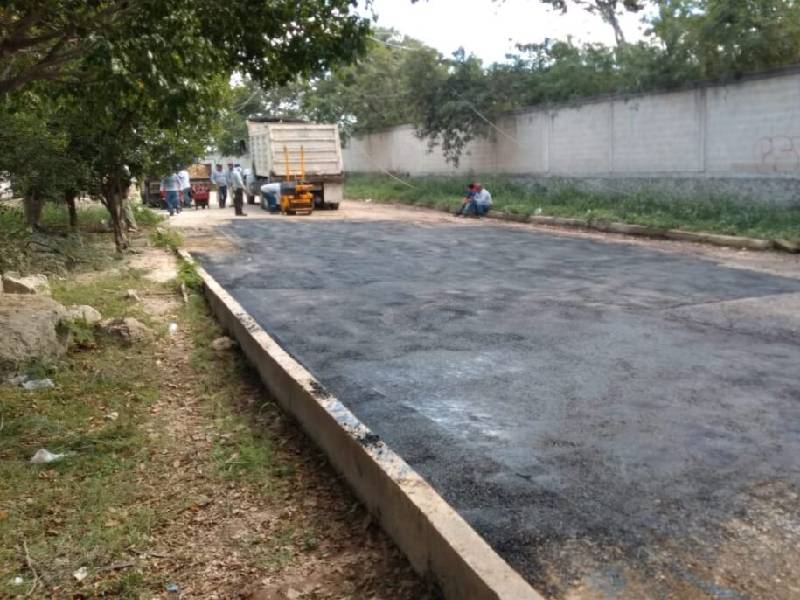 Repara ayuntamiento de Umán más de 500 metros de calles con baches