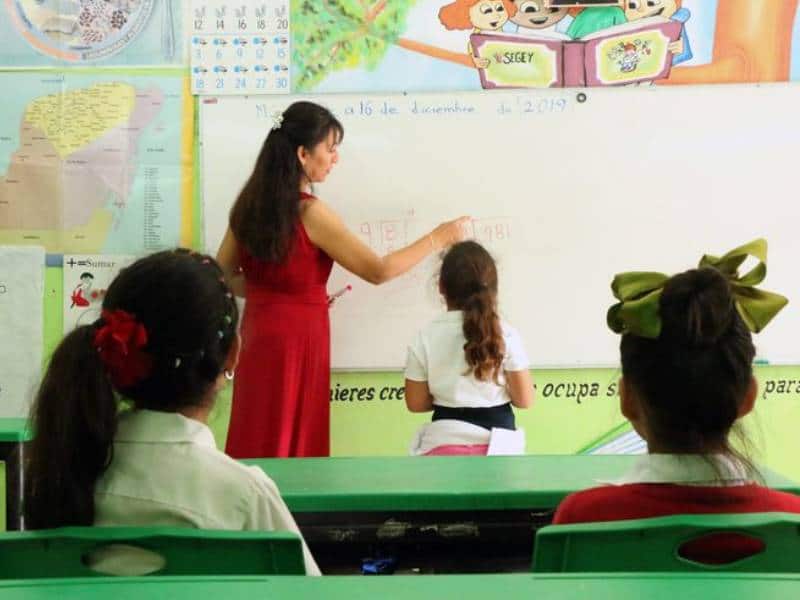 Escuelas yucatán