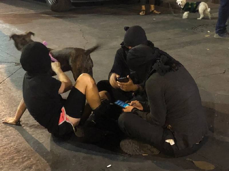 Desalojo del edificio de la CNDH deja 3 mujeres detenidas