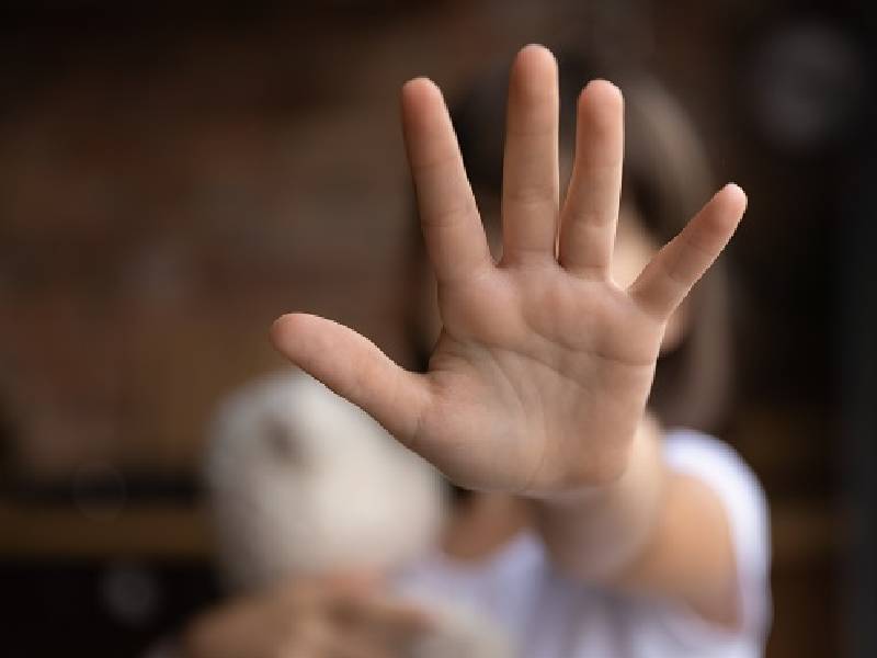 Piden tipificar violencia vicaria en ley para defender a mujeres