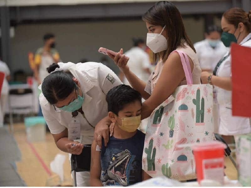 Inicia este miércoles la vacunación de menores de 10 y 11 años en Edomex