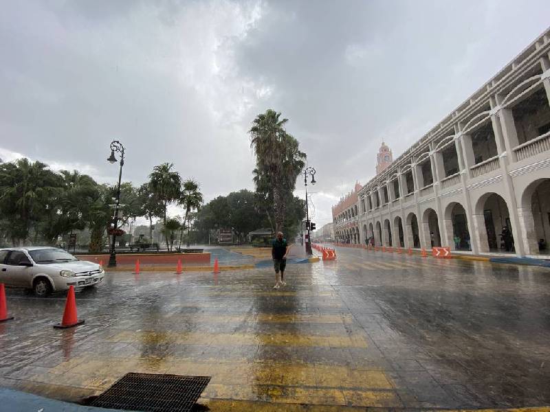 Pierde fuerza baja presión que amenazaba a la península de Yucatán
