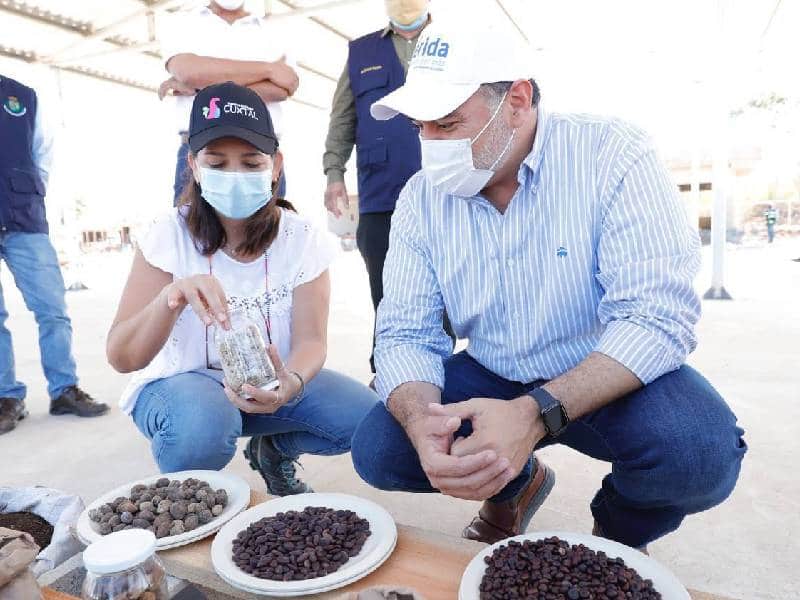 Concreta AGEPRO la regularización y titulación de predios en Maya Balam