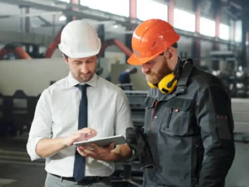 Retroceden las remuneraciones en sector manufacturero