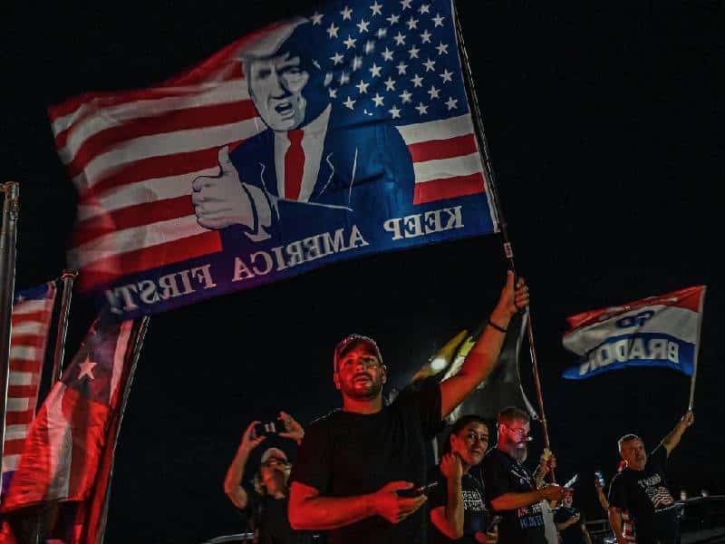Juez pide revelar orden de cateo a casa de Trump
