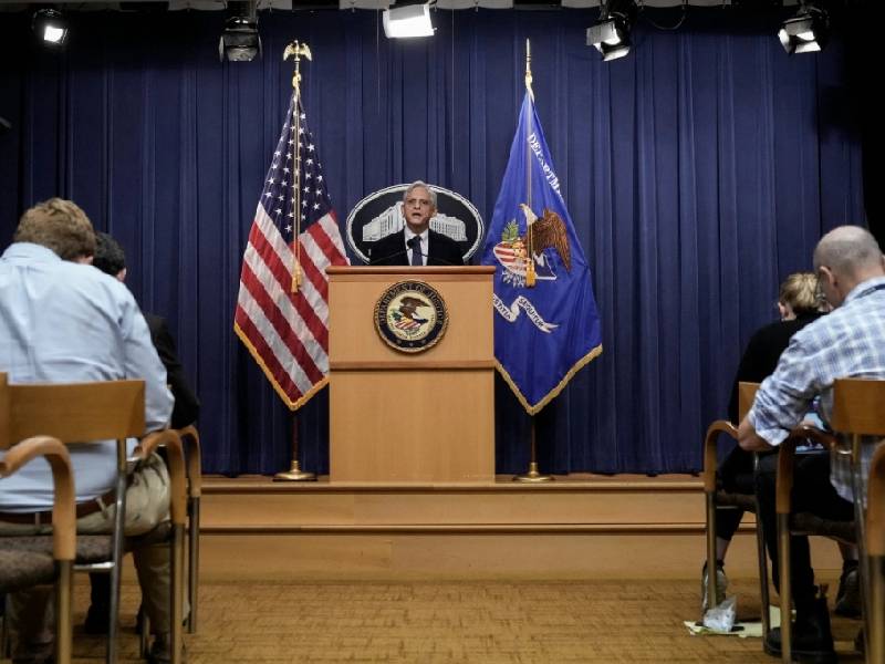 Hombre armado intenta entrar a oficina del FBI