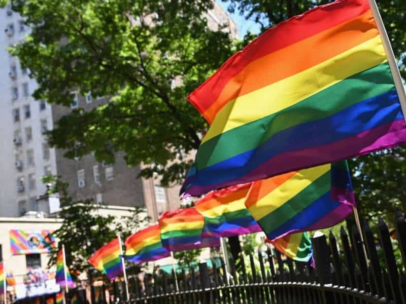 Singapur despenaliza relaciones homosexuales