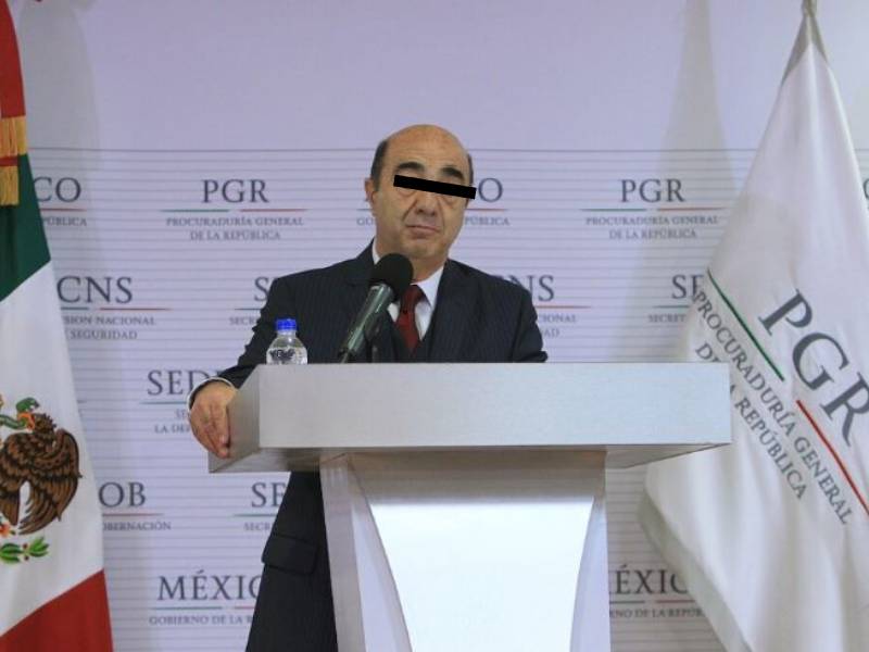Defiende Murillo Karam la "Verdad histórica" de caso Ayotzinapa